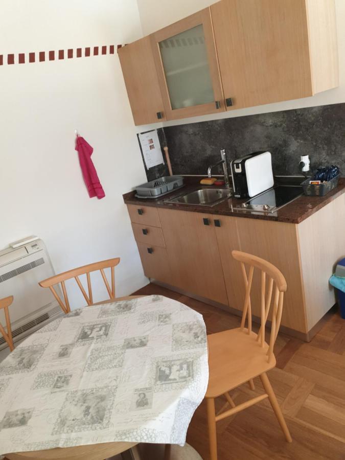 Smartno Apartmaji Sobe Josko Lejlighed Værelse billede